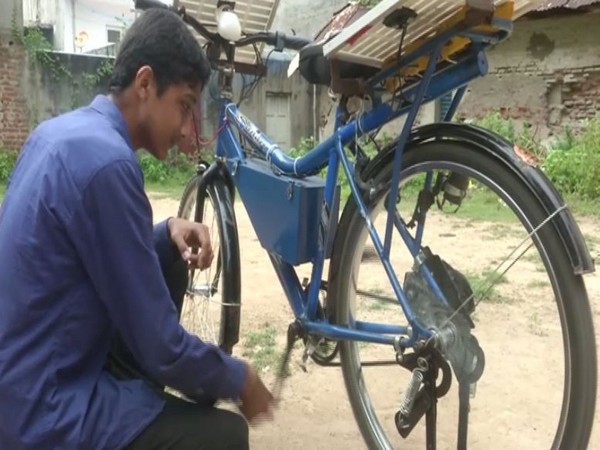 Gujarat: Class 12 student from Vadodara creates solar bicycle from scrap