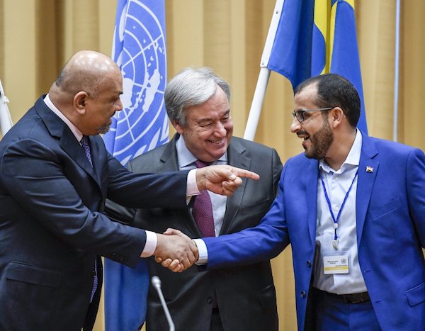 Yemeni min, houthi negotiator shook hands, to avoid world's worst humanitarian crisis