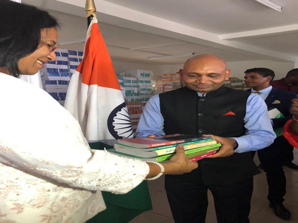 India hands over 100,000 academic text books to Madagascar