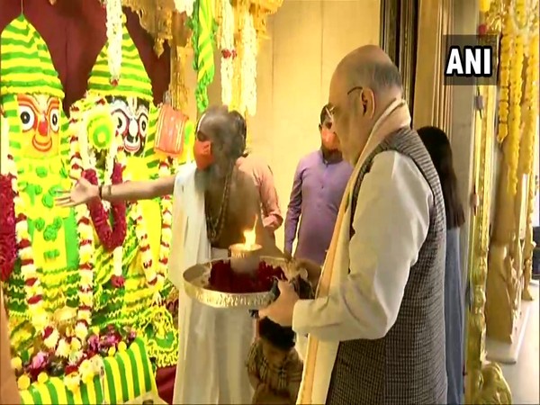 Shah, family offer prayers at Shree Jagannathji Temple in Ahmedabad