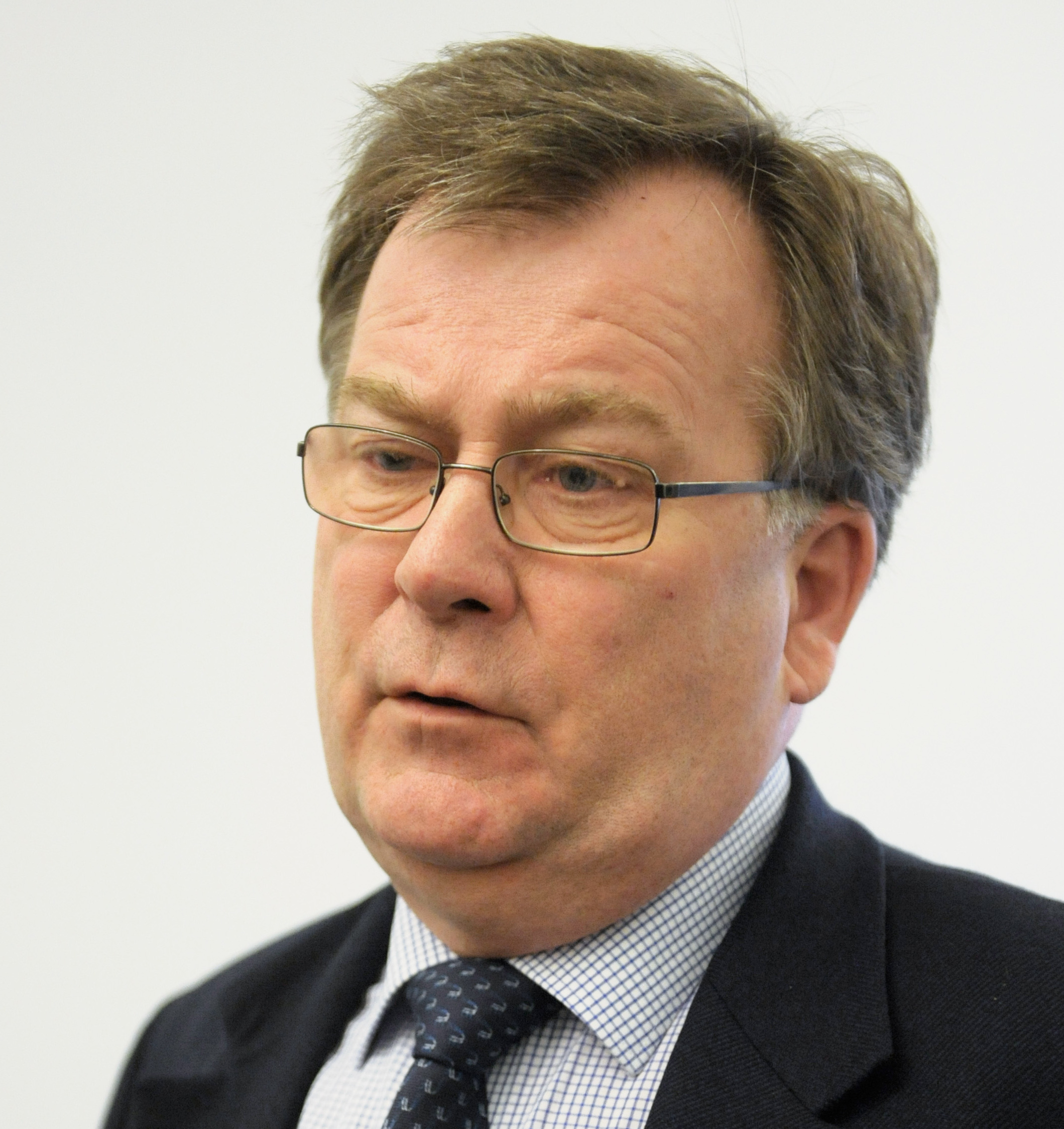 Former Danish defence minister says he has been charged over alleged state secret leaks