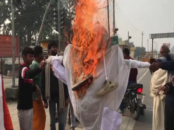 Uttar Pradesh: Saints protest against Bihar Minister's remark on 'Ramcharitmanas'