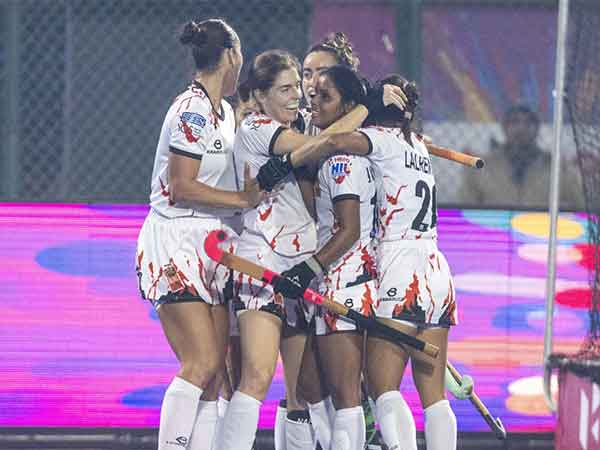 Shrachi Rarh Bengal Tigers Edge Out Delhi SG Pipers in HIL Thriller