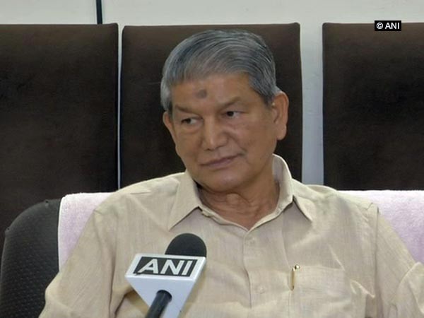 No government in history has displayed such courage: Harish Rawat takes dig at Centre over LPG price hike