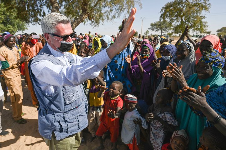 UNHCR's Grandi calls Egypt, hosting countries to support people fleeing Sudan 