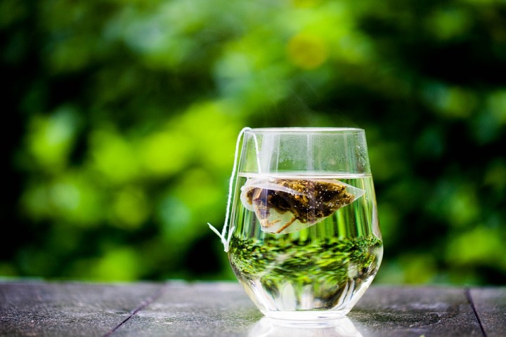Drinking green tea linked to longer, healthier life: Study