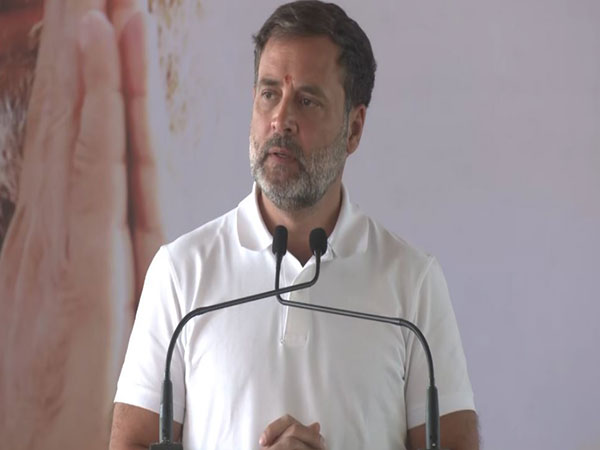 "At times he goes under sea to perform...," Rahul Gandhi 'mocks' PM's Dwarka puja