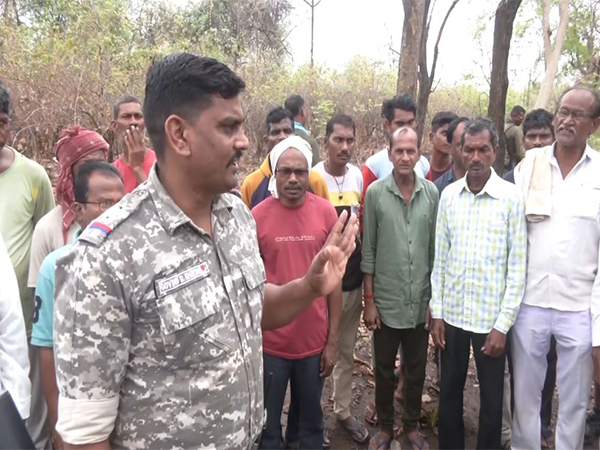 Maharashtra: Police launch awareness campaign to encourage voting in naxal-hit Gadchiroli