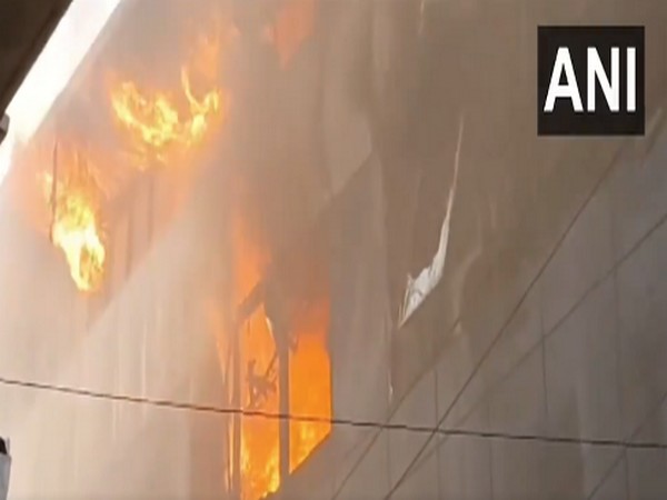 Madhya Pradesh: Fire breaks out in restaurant in Indore
