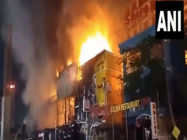 Fire breaks out at restaurant in West Bengal's Chinar Park; no casualties reported 