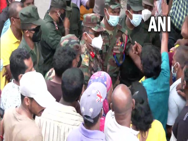 Sri Lanka: Cooking gas shortage deepens, army called to control angry crowd