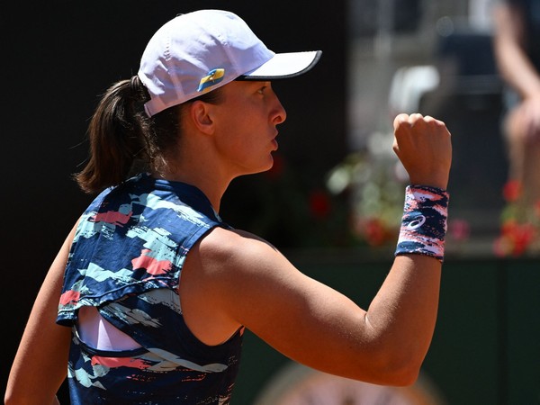 Italian Open: Iga Swiatek demolishes Aryna Sabalenka to cruise into final 