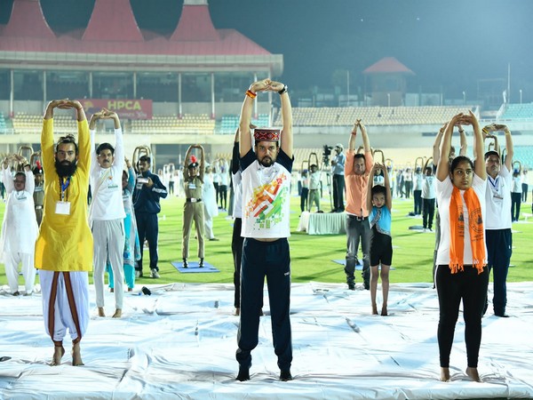 Sports Minister leads Yog Mahotsav celebrations in New Delhi, Dharamshala