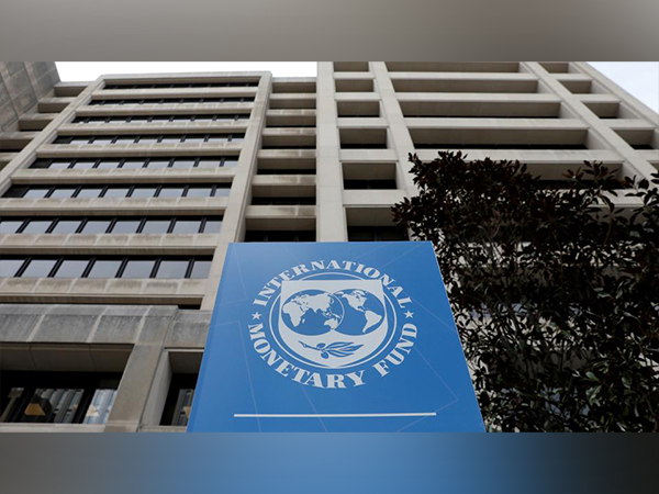 IMF asks Pakistan to arrange USD 8 billion for successful bailout review