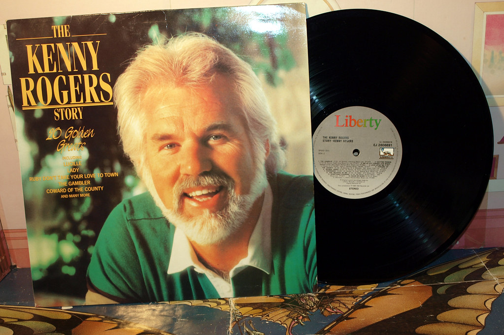 Country singer Kenny Rogers dies aged 81