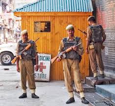 Security beefed up in Kashmir ahead of Independence Day