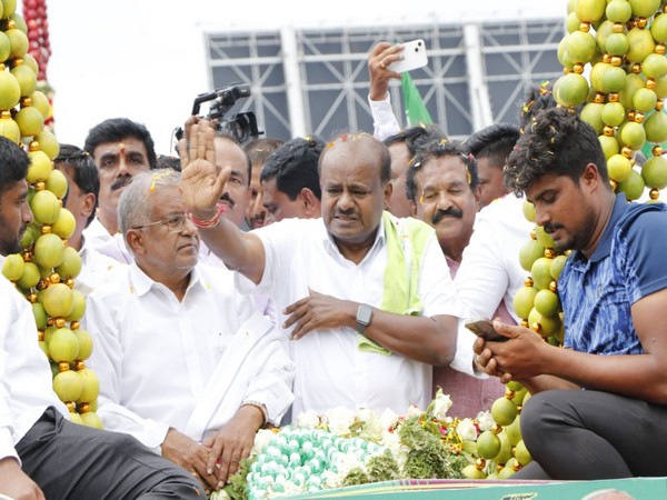 Union Minister HD Kumaraswamy holds roadshow in Bengaluru after NDA's victory in LS polls