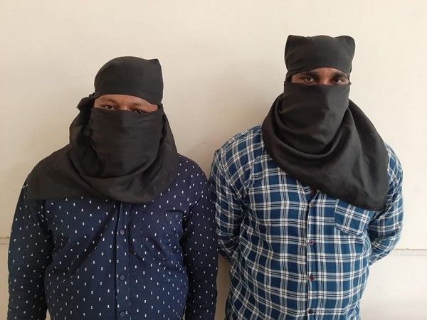 Two notorious chain snatchers held in Delhi