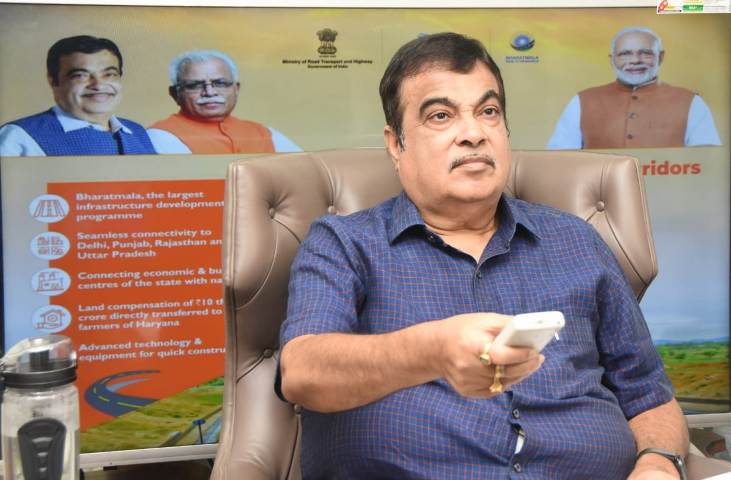 Gadkari urges Haryana CM to expedite land acquisition for highway projects
