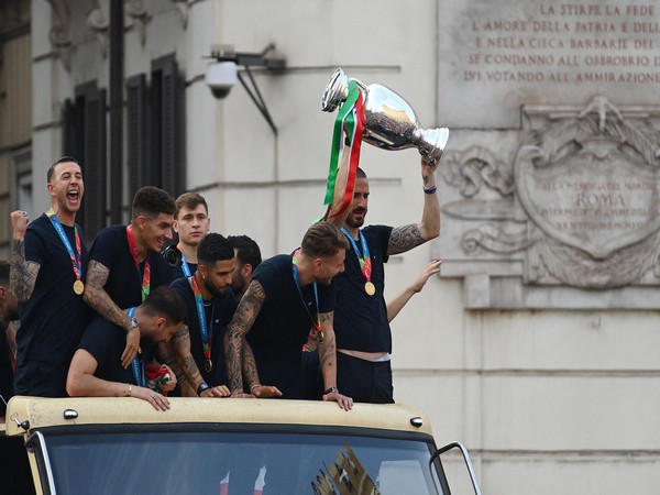 Euro 2020: Italy's open-bus parade in Rome was not authorised as per authorities