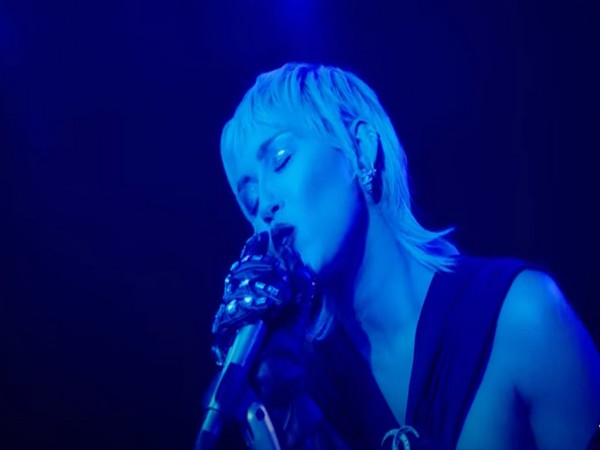 Miley Cyrus releases self-directed music video 'Midnight Sky'