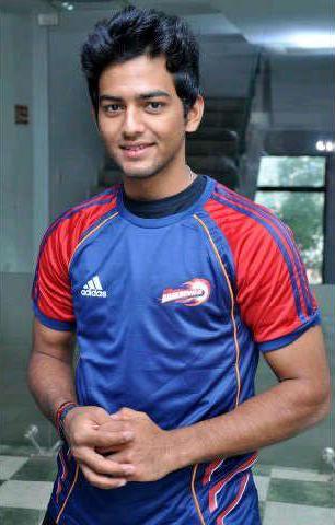 Unmukt Chand becomes first Indian cricketer to play in a BBL match
