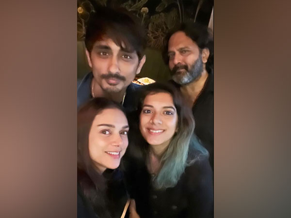 Aditi Rao Hydari shares selfie with “homie” Siddharth