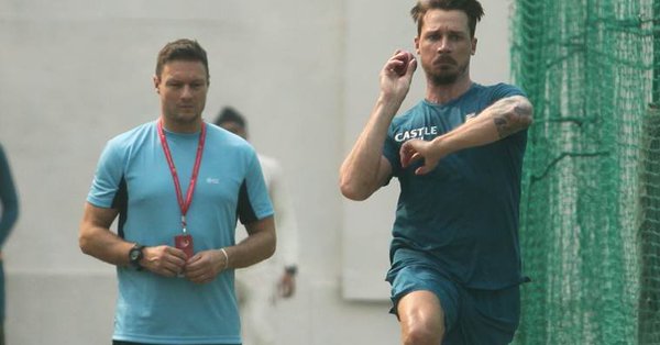 South Africa paceman Dale Steyn makes a comeback in side for Australia tour
