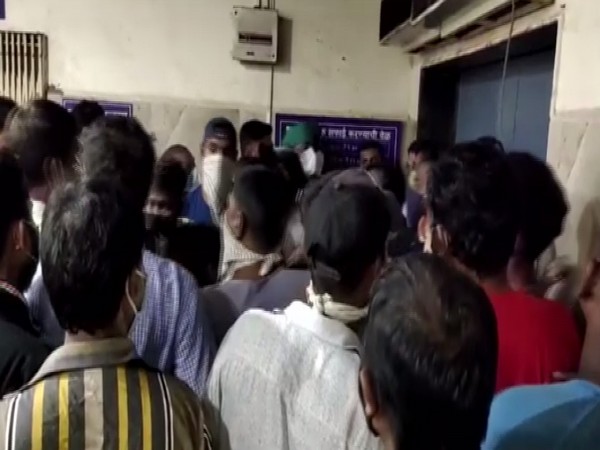 Relatives create ruckus at Sion Hospital, Mumbai as deceased's body handed over to wrong family