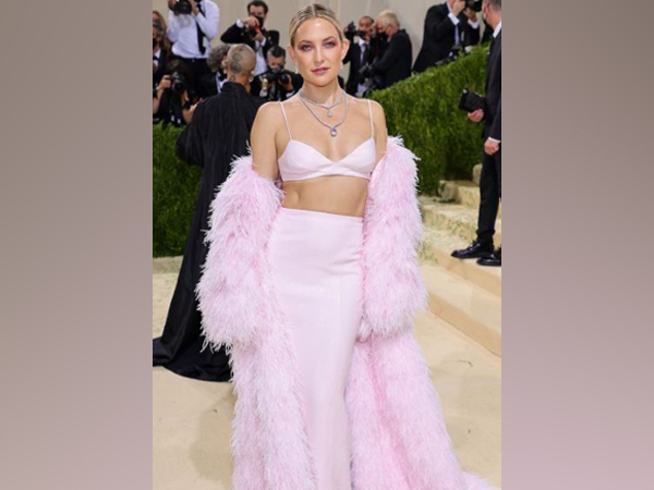 Newly-engaged Kate Hudson looks pretty in pink at Met Gala 2021