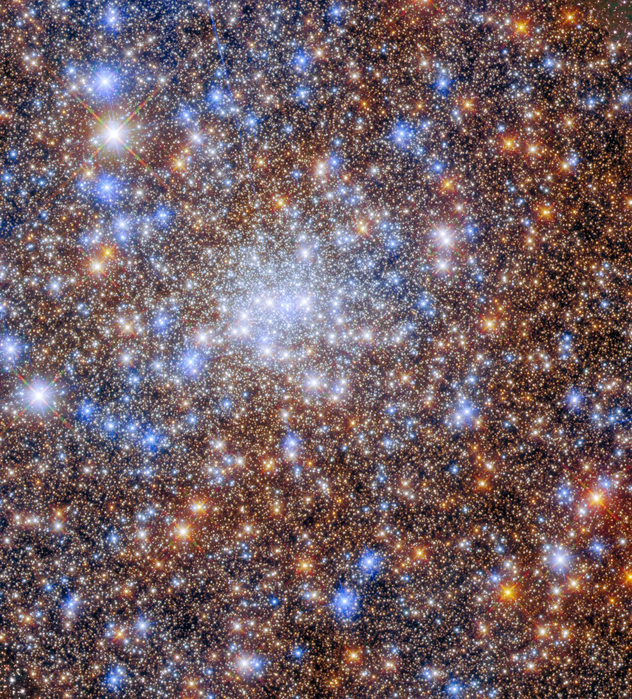 Hubble images glittering globular cluster close to Milky Way's core