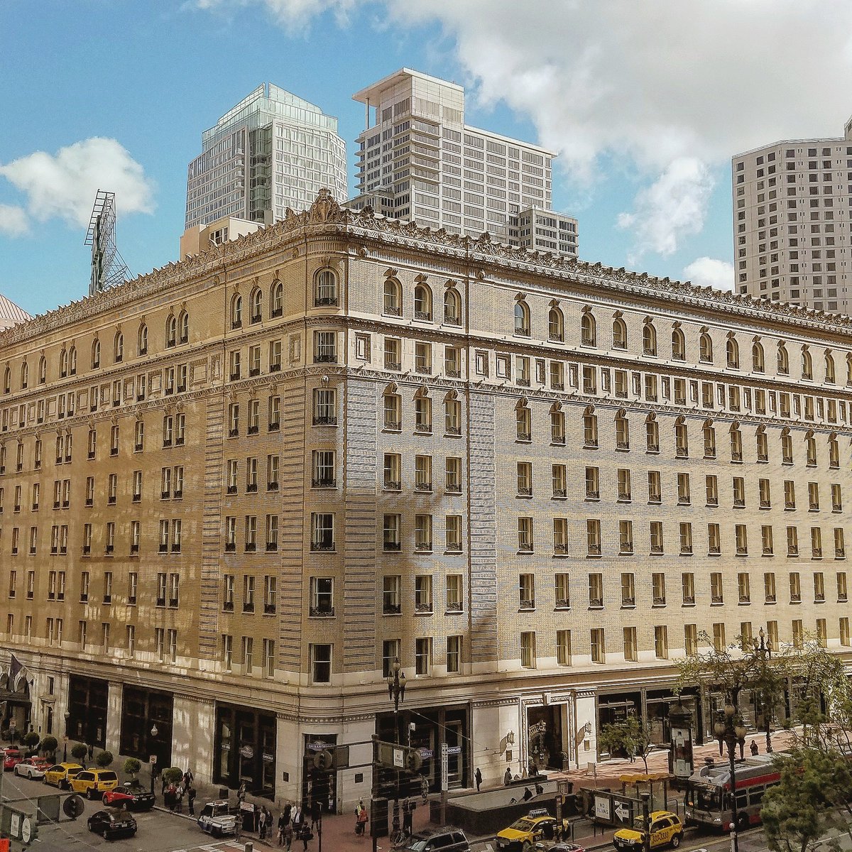 Palace Hotel lives and breathes history of San Francisco