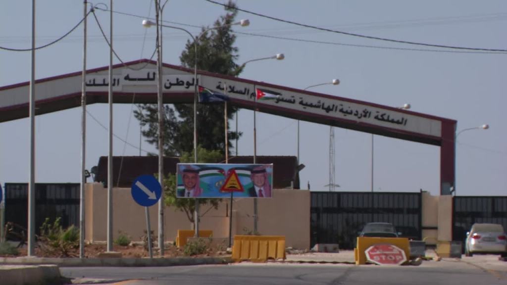 UPDATE 1-Jordan and Syria reopen Nassib border crossing