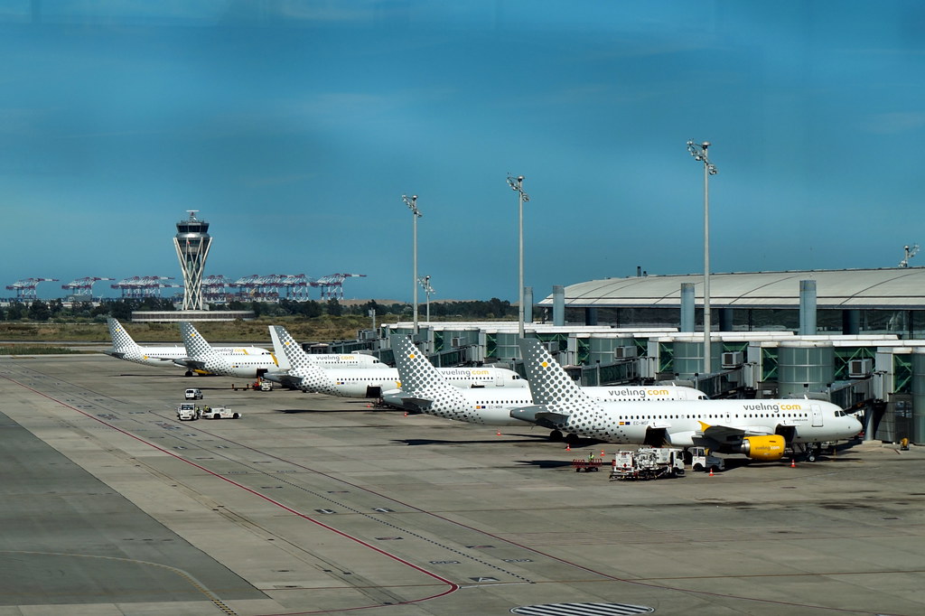 39 asylum-seeking Palestinians stranded in Barcelona airport