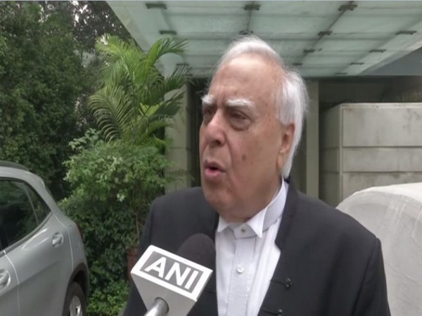 Maha case: Senior advocate Kapil Sibal appearing for Shiv Sena starts submission in SC with apology to judges for troubling them on Sunday