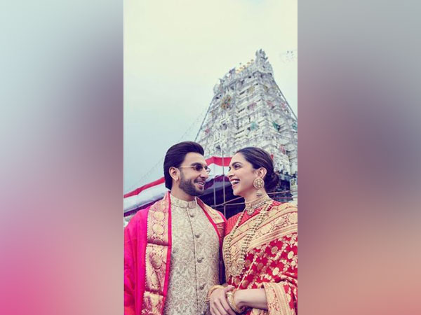 Deepika Padukone And Ranveer Singh Seek Blessings At Golden Temple