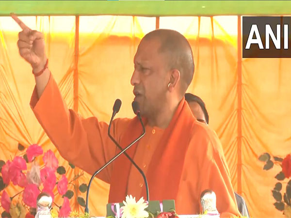 Yogi Adityanath Accuses Opposition of Naxal Promotion Amid Jharkhand Polls