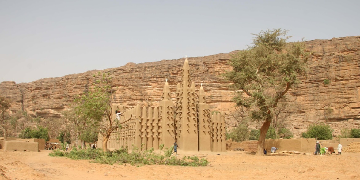 Atleast 42 people killed by suspected jihadists in Mali’s nomadic Tuareg camps