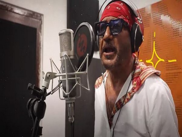 Jackie Shroff raps in Mast Mein Rehne Ka's title track 