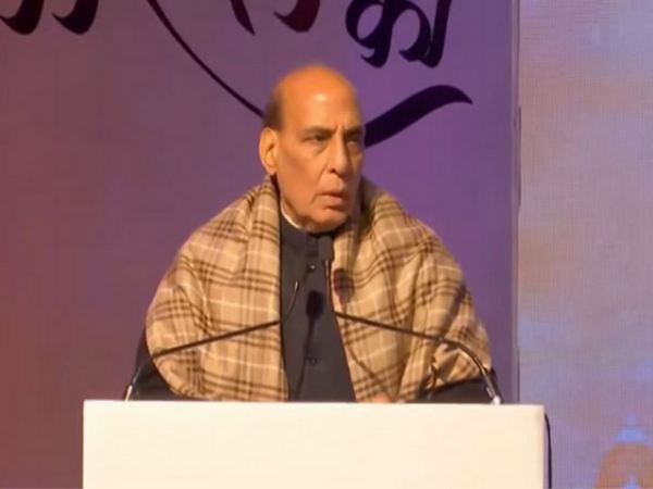 Congress' history replete with incidents of violation of freedom: Rajnath Singh