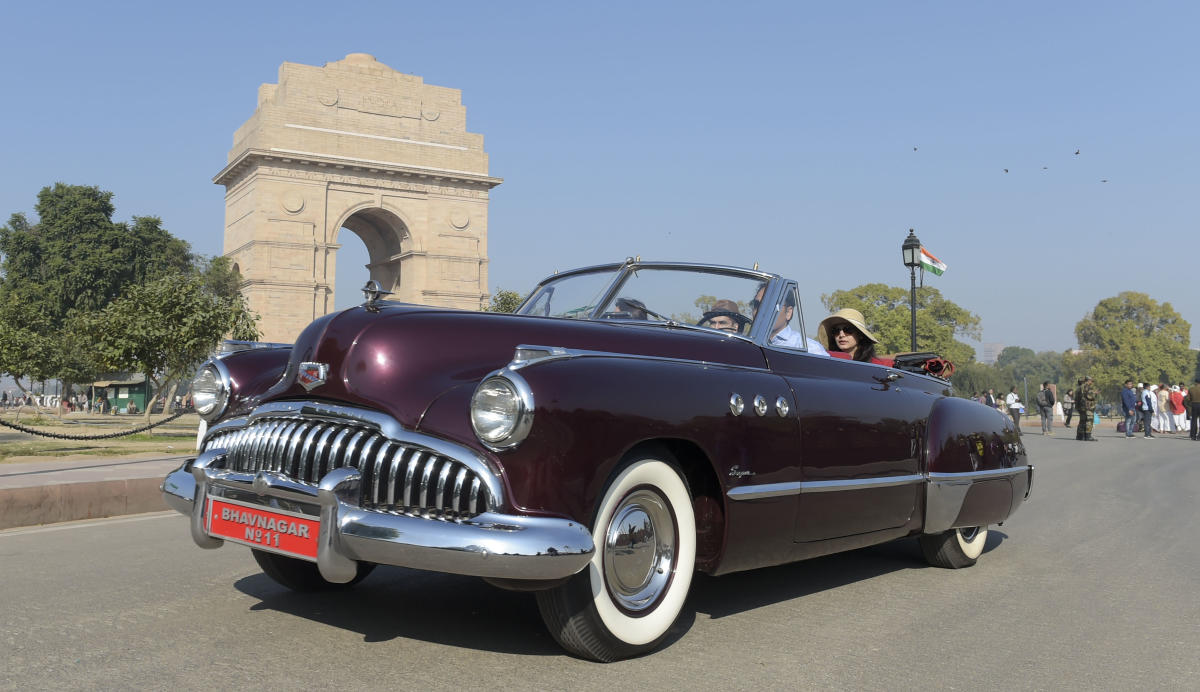 Rare vintage automobile beauties from India and abroad steal show at car rally