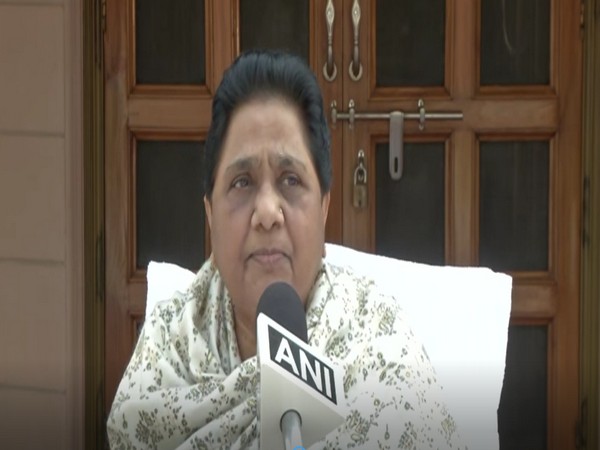 Mayawati extends greetings on Kanshi Ram's birth anniversary