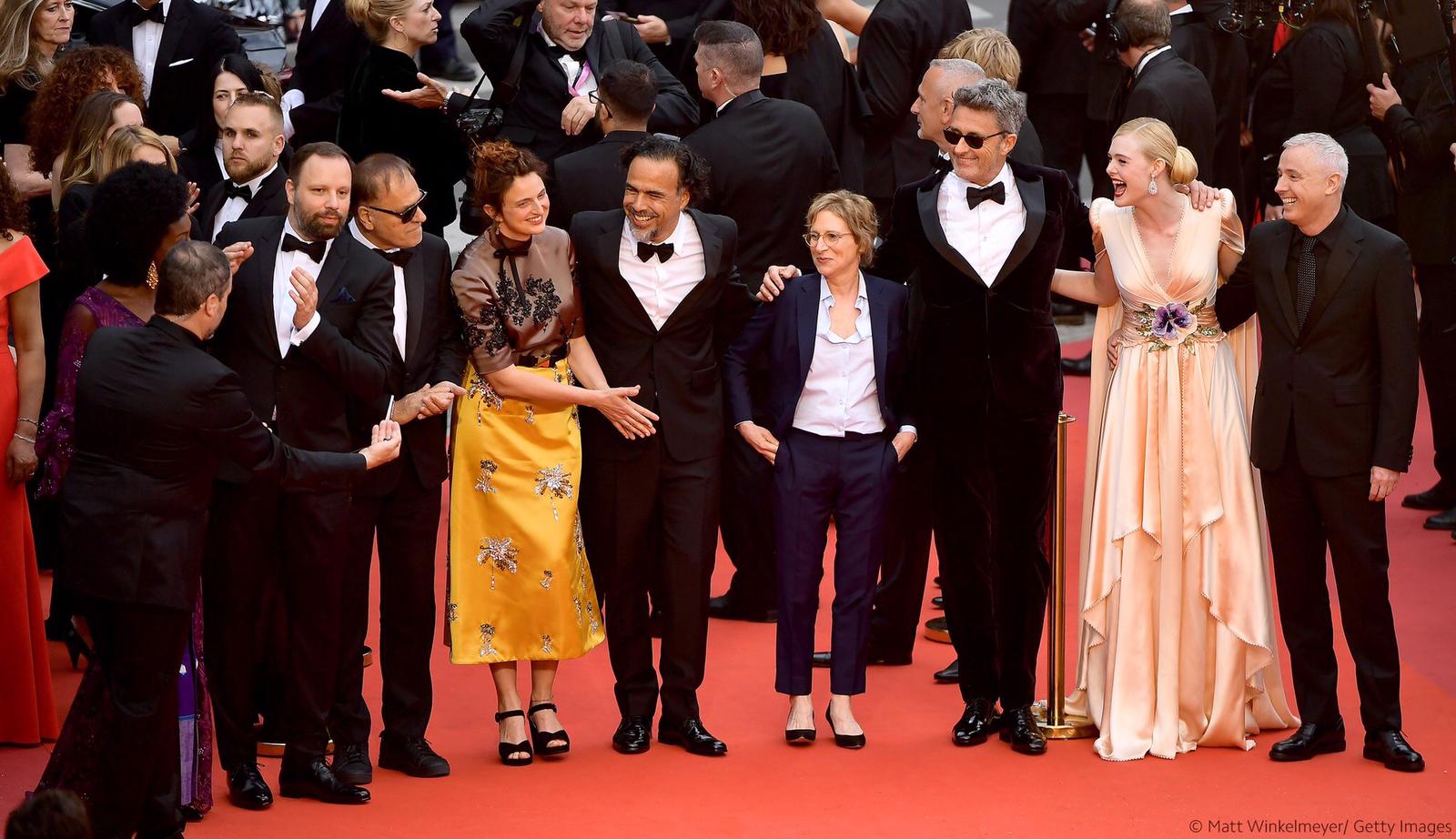 "The Dead Don't Die" star cast walks off Cannes red carpet 