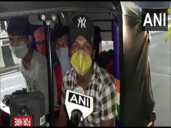 Migrant workers leave Mumbai in autos