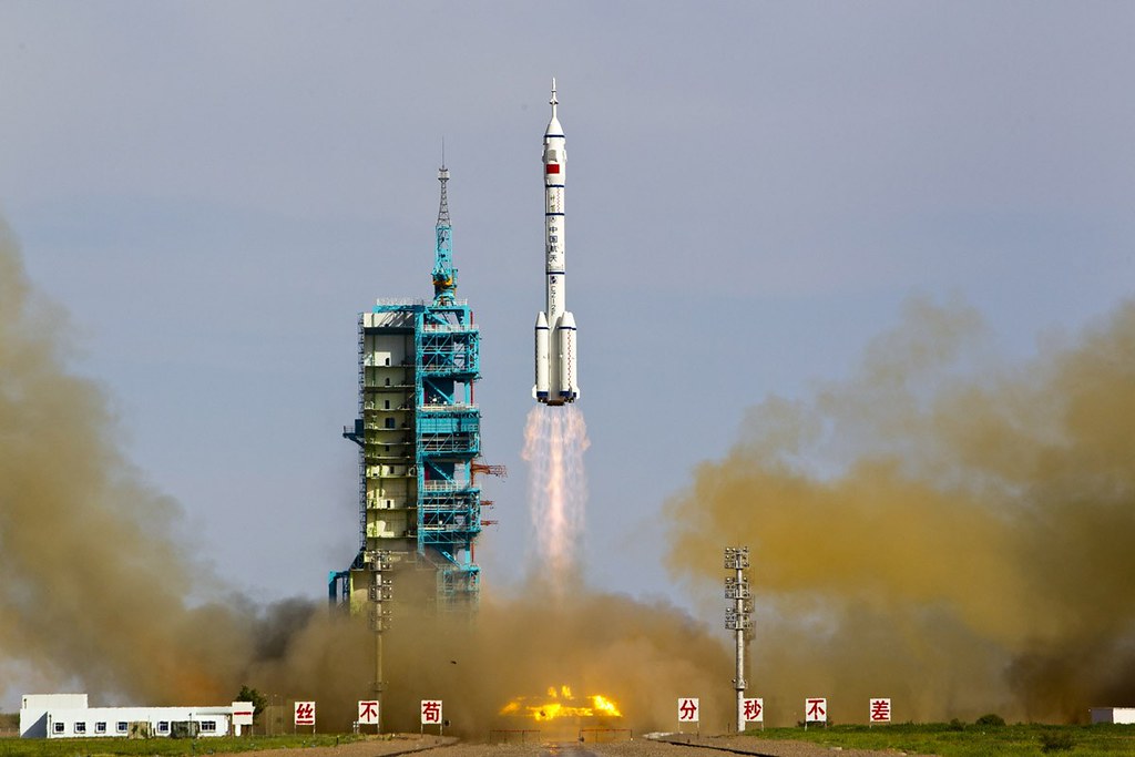 China completes historic Mars spacecraft landing