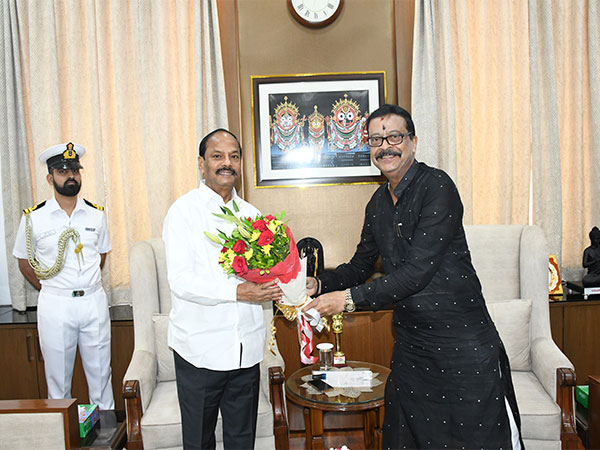 Odisha's newly appointed Cabinet Minister Suresh Pujari calls on Governor Raghubar Das 