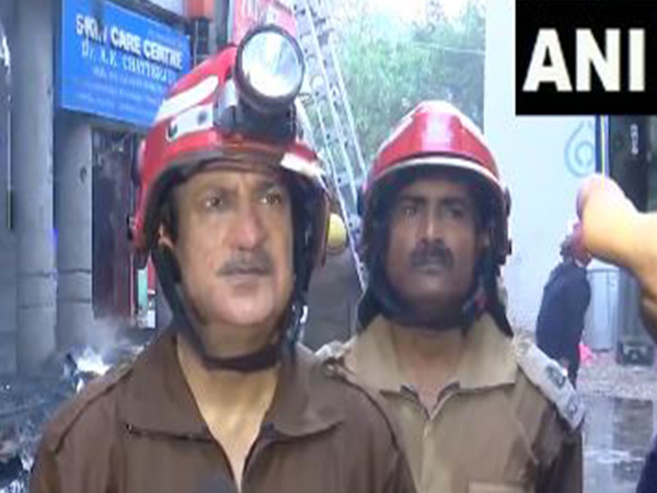 Delhi Firefighters Control Massive Blaze in Mayur Vihar Building