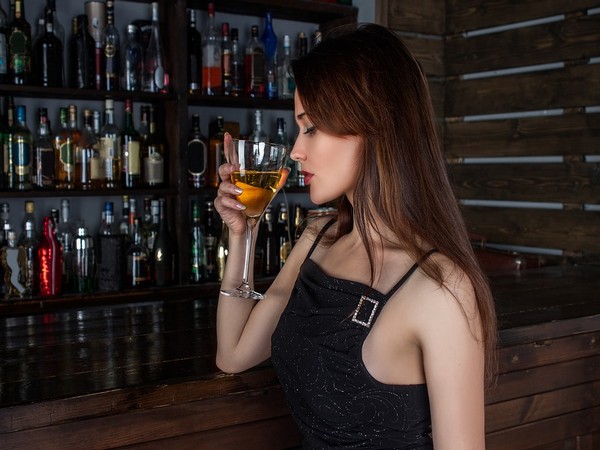 Drinking alcohol during pregnancy alters genes in infants, says study