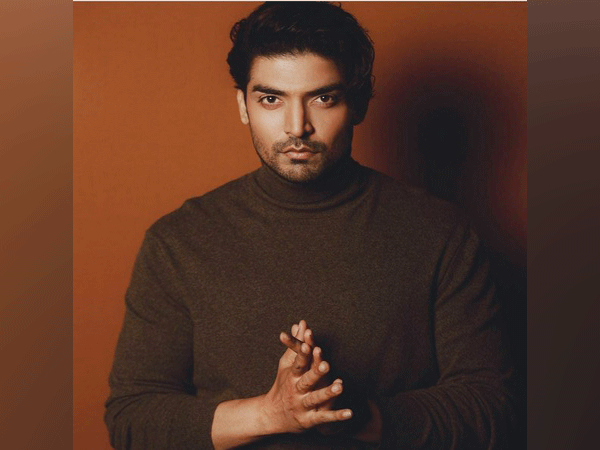 Gurmeet Choudhary celebrates Independence Day with visually impaired students