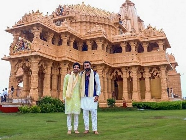 Ayan Mukherji poses with Ranbir Kapoor at Somnath Temple 